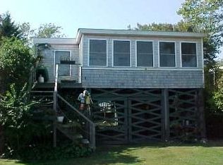 7 4th St, Charlestown, RI 02813