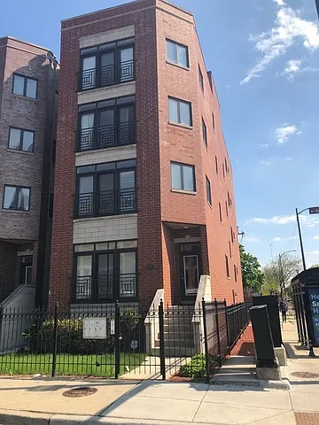 2355 W Harrison St #GDN Photo 1
