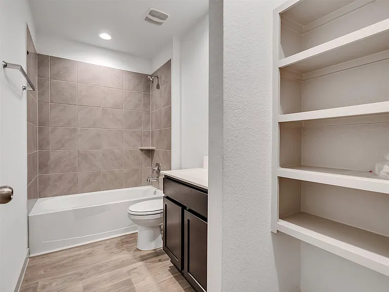 8003 Black Forest Ln — Photo 8