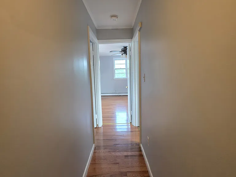 48 Archer St #2 — Photo 10
