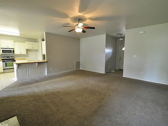 4th image of 2102 Richland Park Dr