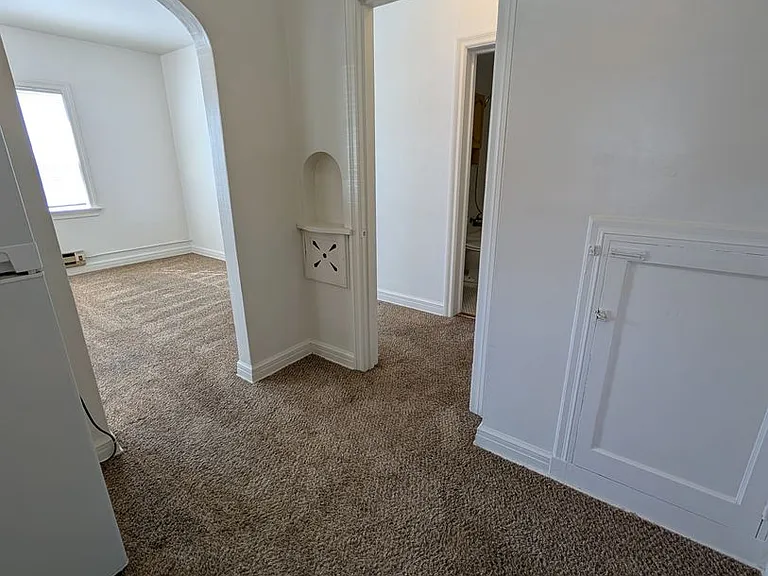 446 W Whitman St — Photo 8