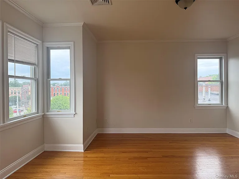4547 Spring St #3D — Photo 5