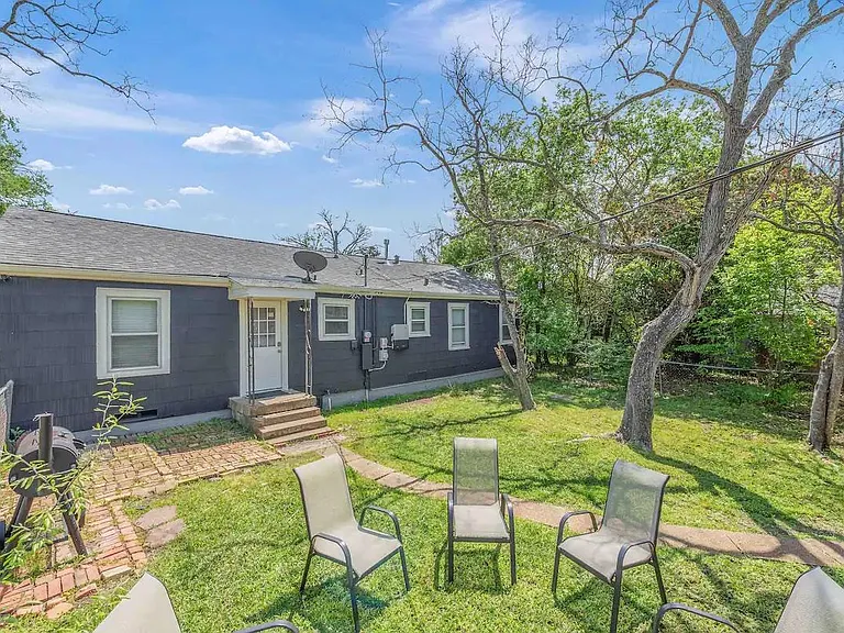 505 Bolton Ave — Photo 14