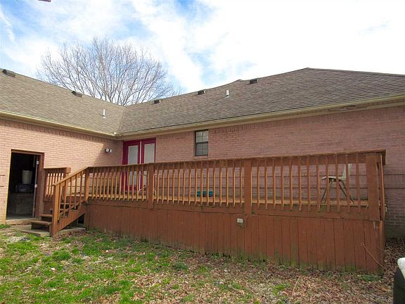 5th image of 245 Delta Pine Ave