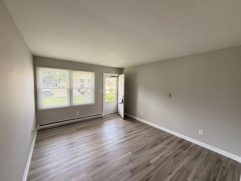 233 Green St — Photo 14