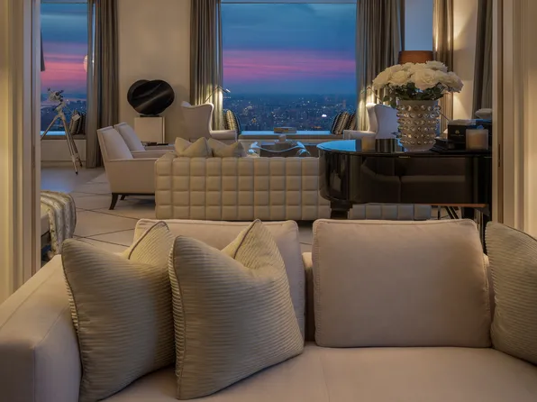 432 Park Avenue image 22 of 37