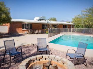 247 S Placita Aldaco, Tucson, AZ 85710