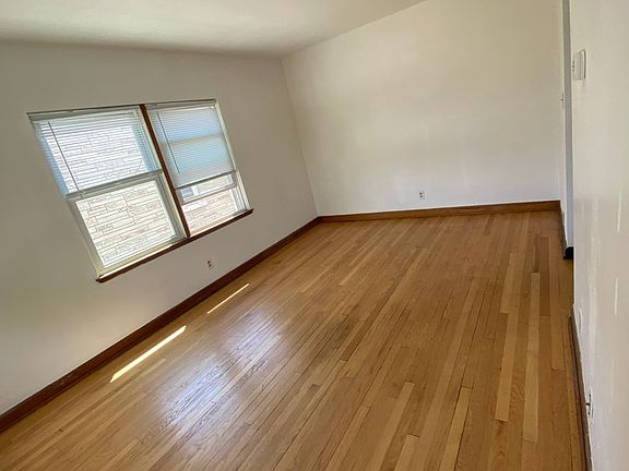 2nd image of 3904 W Greenfield Ave #4