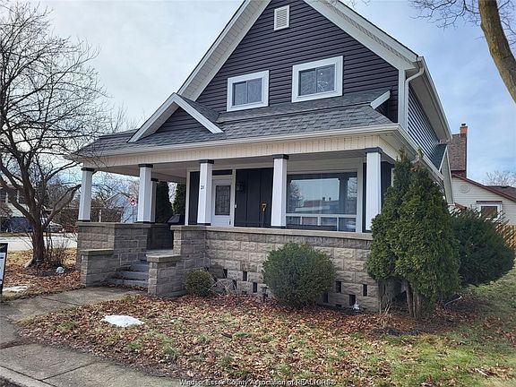 2nd image of 21 Alice St
