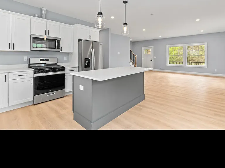 7 Parsonage Rd — Photo 4