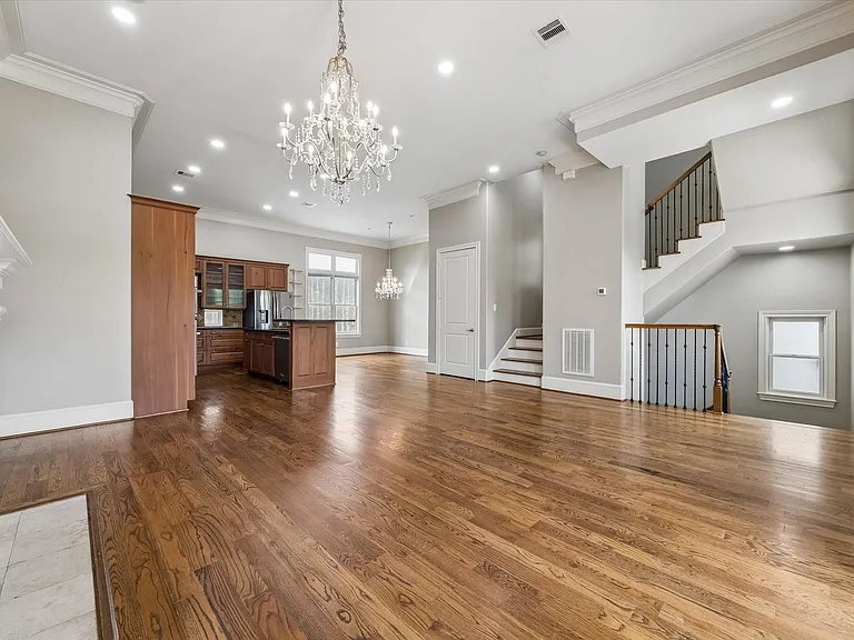 6019 Post Oak Green Ln — Photo 8
