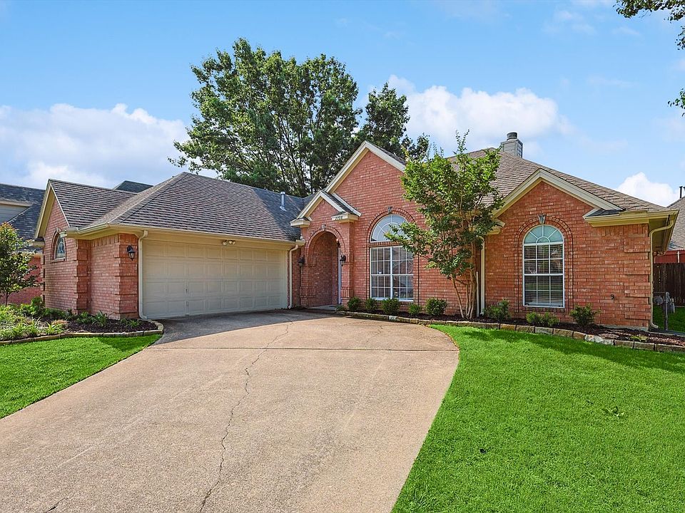 1st image of 2708 Holly Brook Ct