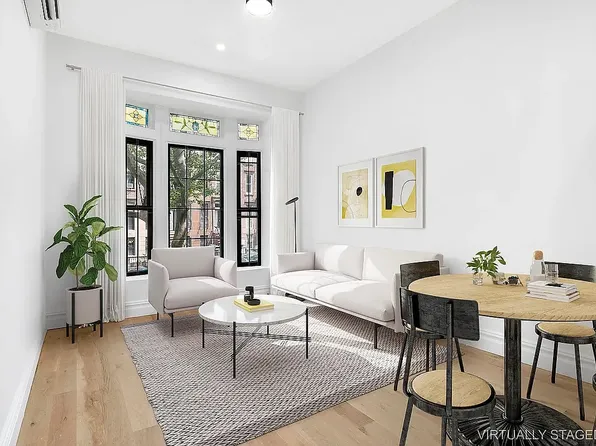 554 Putnam Avenue image 1 of 8