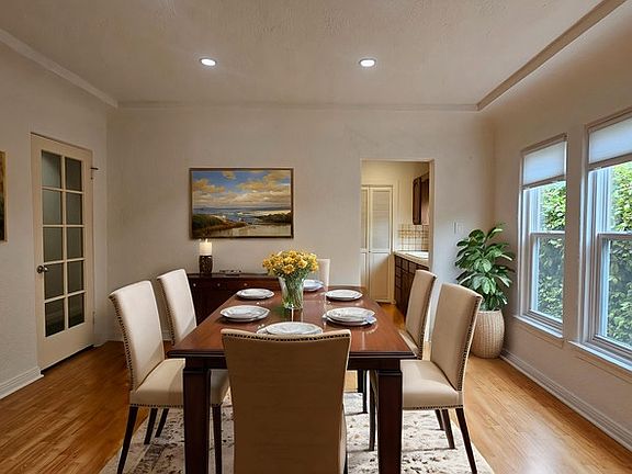 3rd image of 6651 Lindenhurst Ave #6651