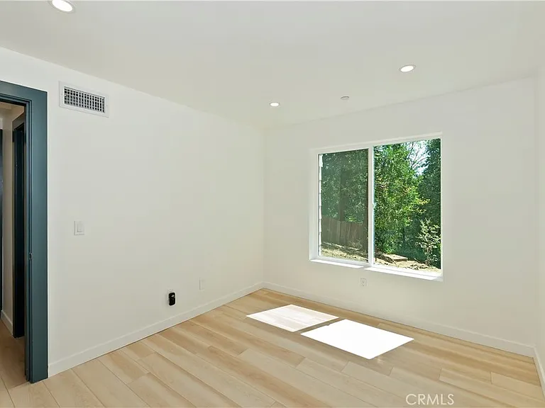 441 Oriole Dr #3 — Photo 23