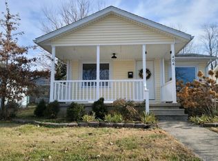 404 SE 6th St, Washington, IN 47501