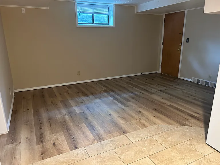 4606 California St #5 — Photo 2