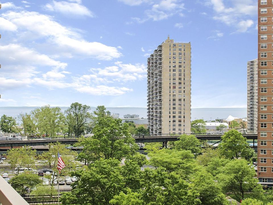 1st image of 2915 W 5th St APT 9E