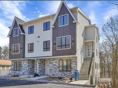 12 Augusta Avenue #202, Monsey, NY, 10952