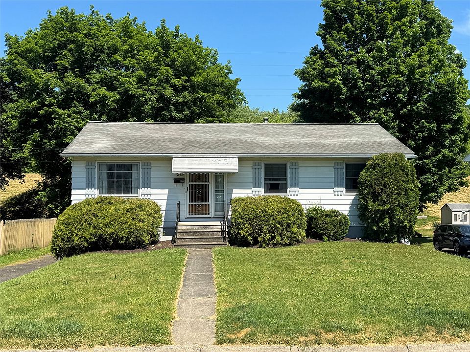 1st image of 215 Frey Ave