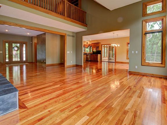 5th image of 1020 34th Avenue Dr