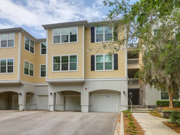 60 Fenwick Hall Aly APT 738, Johns Island, SC 29455