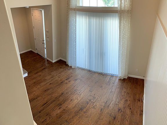 5th image of 10088 Imperial Ave