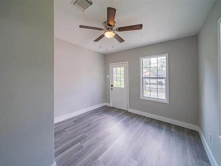 5718 Cherry St — Photo 22