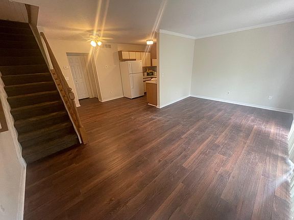 4th image of 38583 Wellington Dr