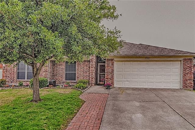 1st image of 6924 Meadow Bend Dr