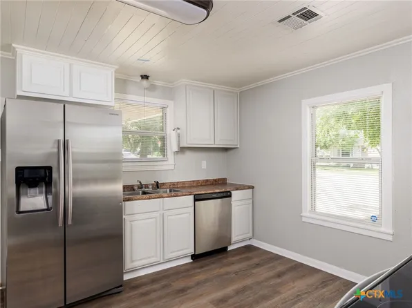 207 W 14th Ave, Belton, TX 76513