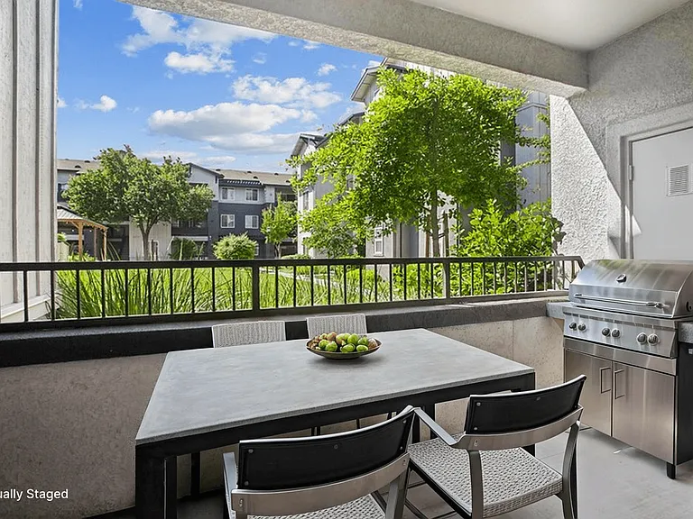 Waterstone Apartments — Photo 8