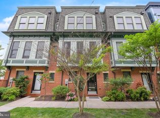 27 Yogurt Ln, Baltimore, MD 21231