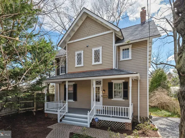 3820 Warner St, Kensington, MD 20895