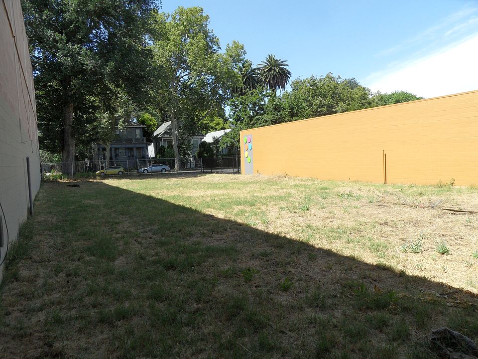 1st image of 1523 East St