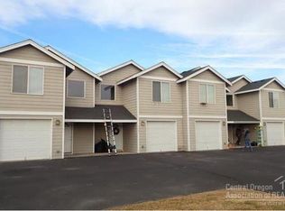 1521 NW 8th St, Redmond, OR 97756