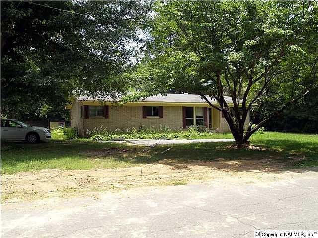 2nd image of 1202 Glendale Dr