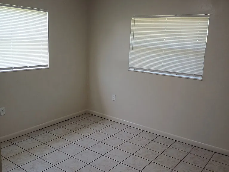 4101 Wayne Ave #4101 — Photo 5