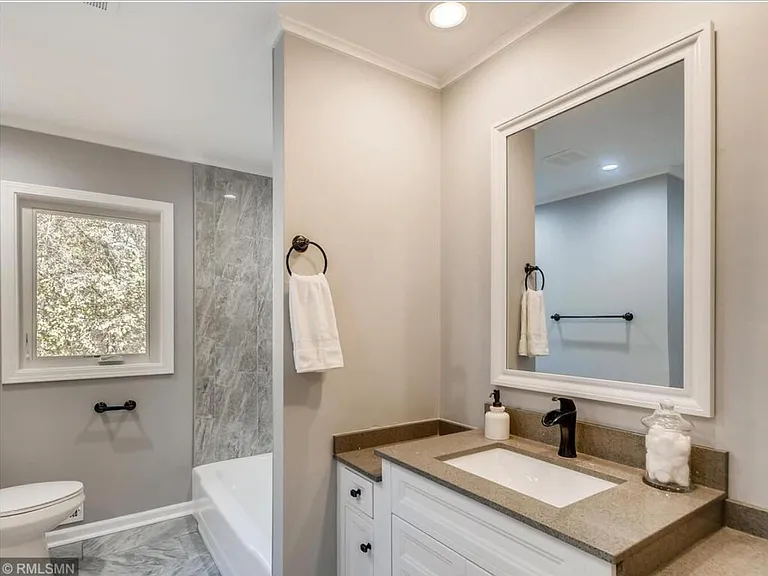 14104 Knollway Dr N — Photo 12