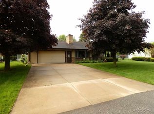 2074 Karl Rd, Bay City, MI 48706