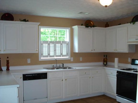 5th image of 3957 Cain Mill Dr