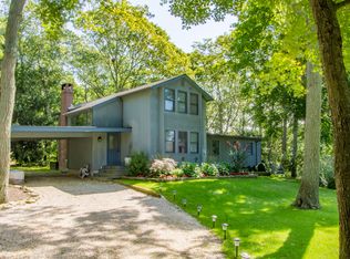34 E Pond Ln, Eastport, NY 11941