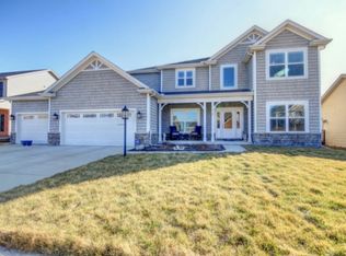 5107 Stonebridge Dr, Champaign, IL