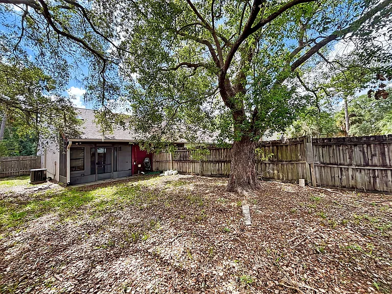 12216 Fox Hound Ln — Photo 23
