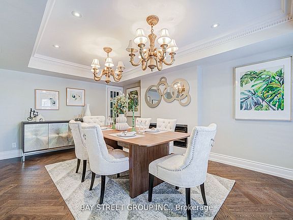 4th image of 363 Lakeshore Rd W