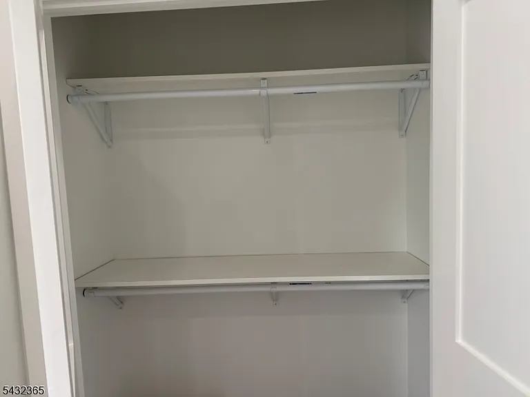 321 Jefferson Ave #1 — Photo 6