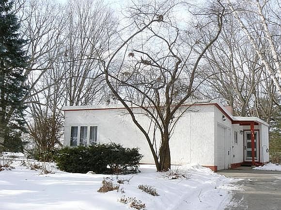 2nd image of 568 Edgewood Dr