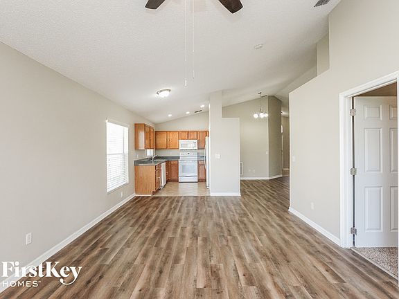 3rd image of 2909 Cool Breeze Cir