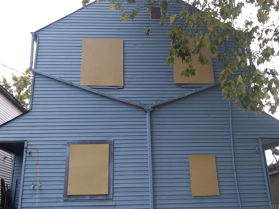 2nd image of 226-228 Reeb Ave